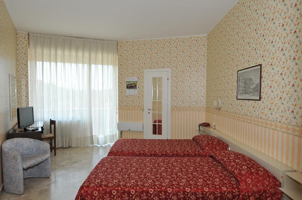 Hotel Fossati Triuggio Oda fotoğraf
